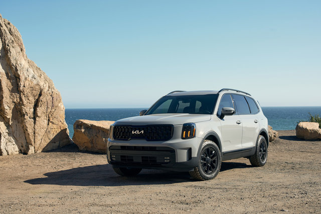 2024 Kia Telluride vs. 2024 Volkswagen Atlas: The SUV Battle Where Kia Emerges as the Clear Victor