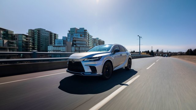 THE URBAN APPEAL OF THE 2023 LEXUS RX
