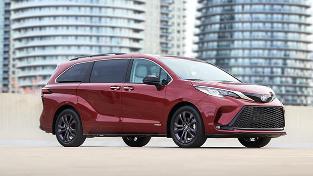 https://img.sm360.ca/ir/w640h480/images/article/spinelli/81507//2021_toyota_sienna1606487519415.jpg