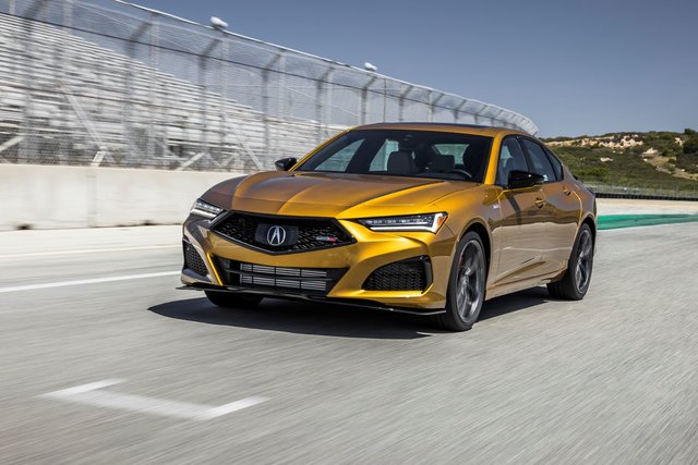 Here's Why You Should Buy a 2024 Acura TLX Instead of a 2024 BMW 3 Series