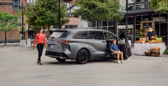 Reasons to buy a 2025 Toyota Sienna Hybrid
