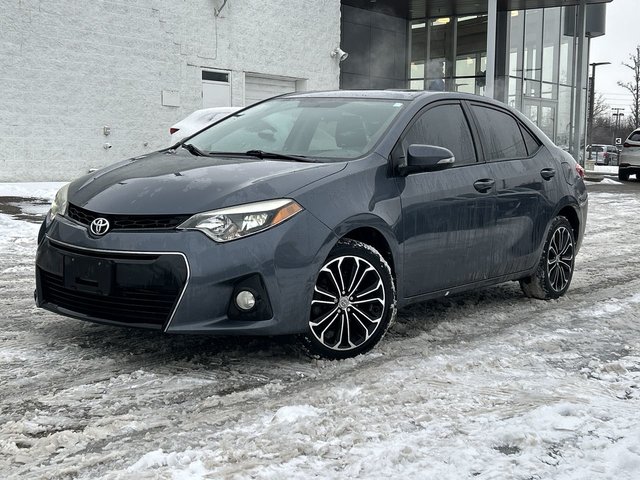 Toyota Corolla  2015 à Mississauga, Ontario