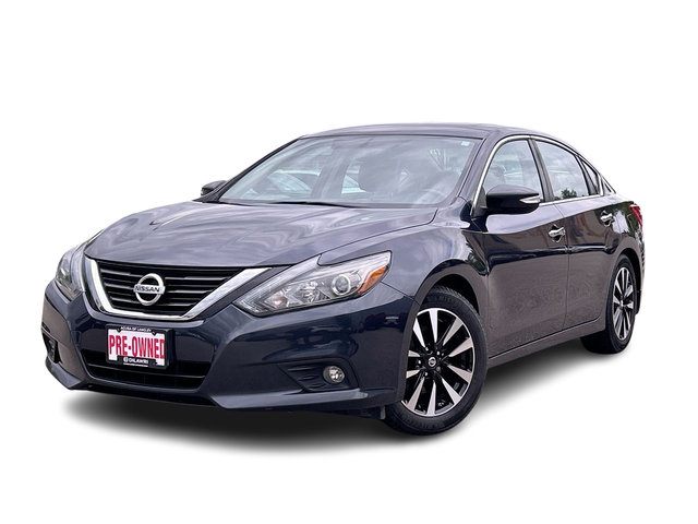 2017  Altima in North Vancouver, British Columbia