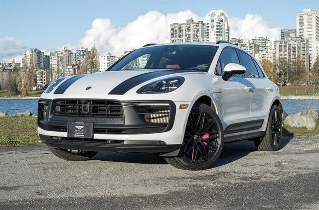 2023 Porsche Macan in Vancouver, British Columbia