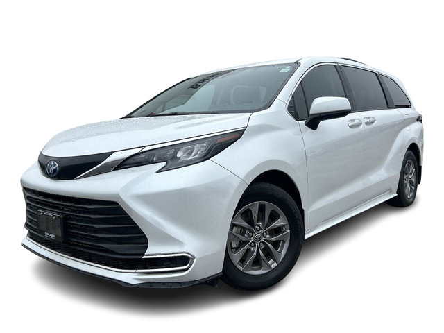 2024 Toyota Sienna Hybrid in Bolton, Ontario
