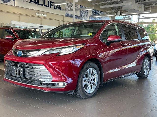 2023  Sienna in North Vancouver, British Columbia