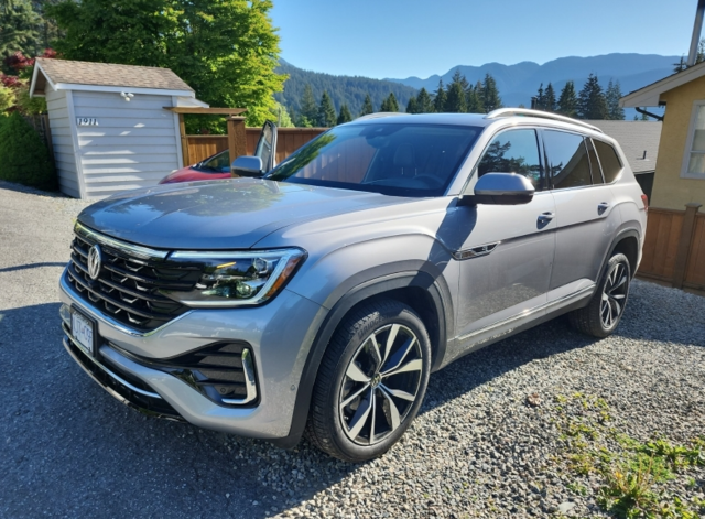 2024 Volkswagen Atlas in Calgary, Alberta