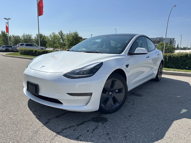 2022 Tesla MODEL 3 in Calgary, Alberta