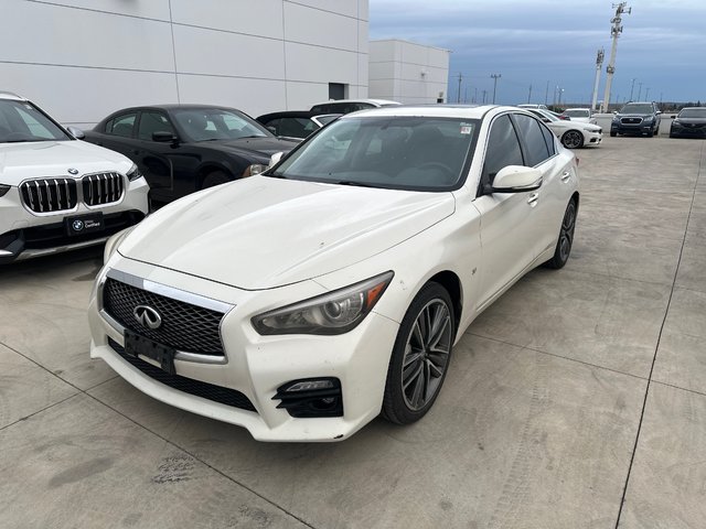 2014 Infiniti Q50 in Aurora, Ontario