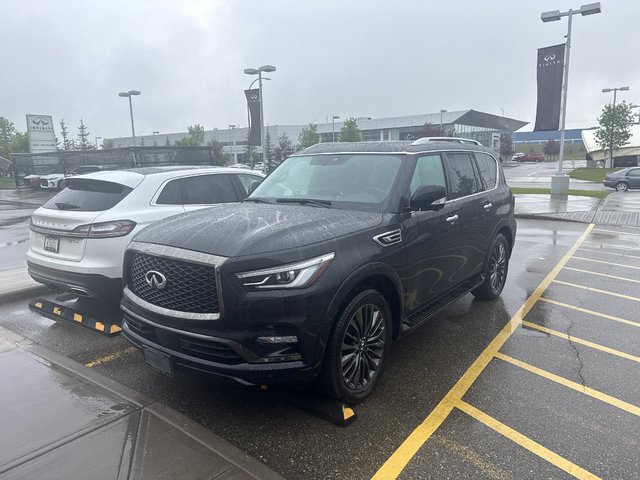 2023 Infiniti QX80 in Calgary, Alberta