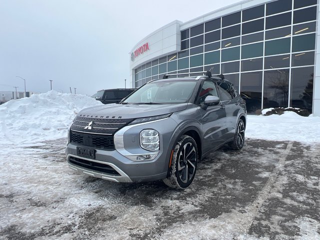 2023 Mitsubishi Outlander in Bolton, Ontario