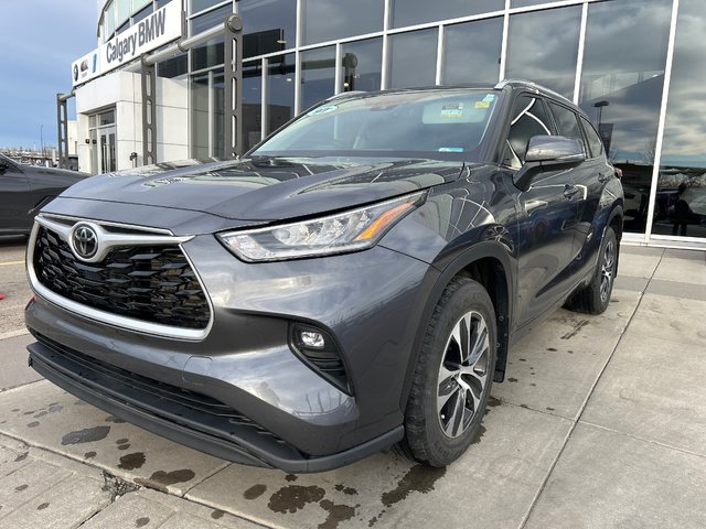 2021 Toyota Highlander in Calgary, Alberta