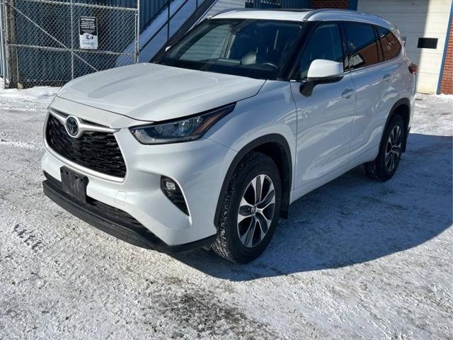 2022 Toyota Highlander in Regina, Saskatchewan