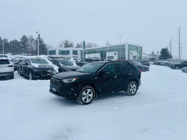 2019 Toyota RAV4 in Barrie, Ontario