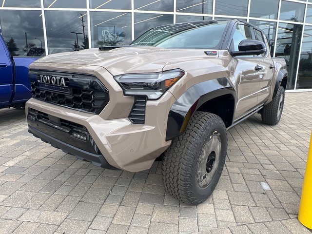 2025 Toyota TACOMA HYBRID in Bolton, Ontario