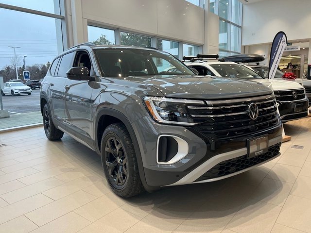 2025 Volkswagen Atlas in Barrie, Ontario