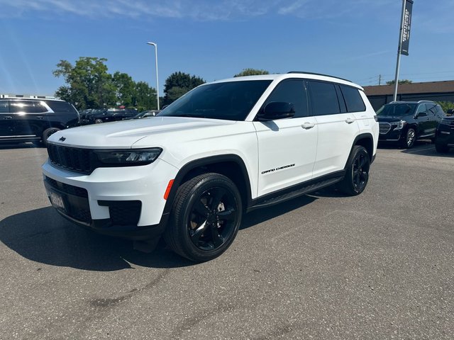 2021 Jeep Grand Cherokee in Brampton, Ontario