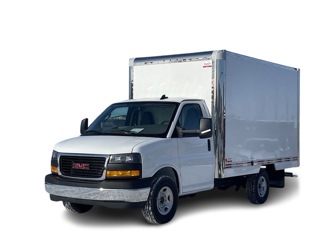 GMC Savana Cutaway 3500  2025 à Saint-Léonard, Québec