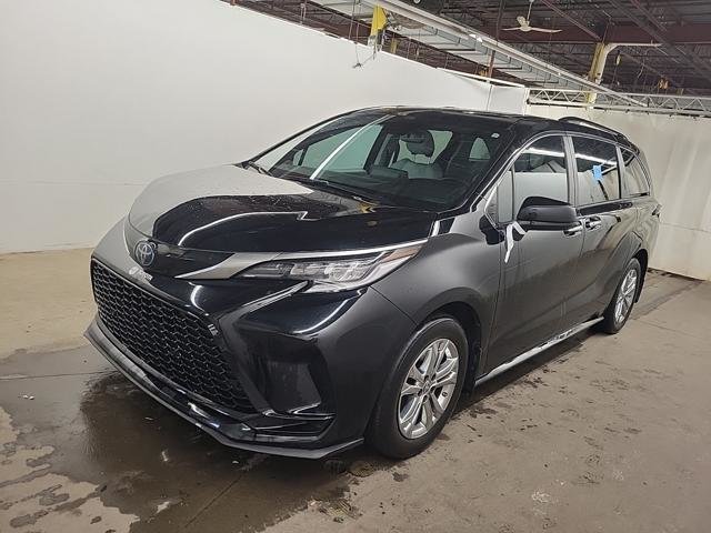 2022 Toyota Sienna Hybrid in Regina, Saskatchewan