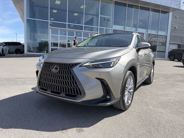 Lexus NX  2023 à Laval, Québec