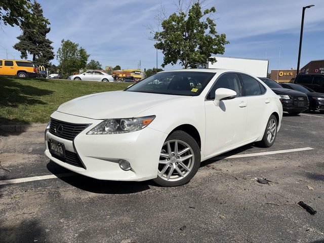 2013 Lexus ES 350 in Markham, Ontario