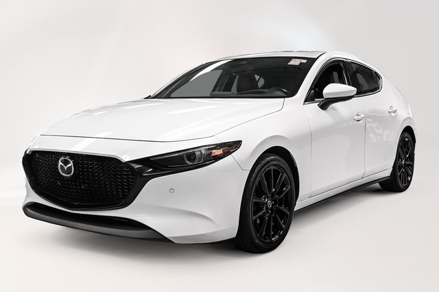 2021 Mazda 3 in Dollard-des-Ormeaux, Quebec