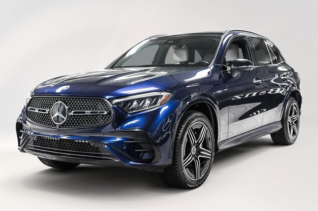 Mercedes-Benz GLC300  2023 à Dollard-des-Ormeaux, Québec