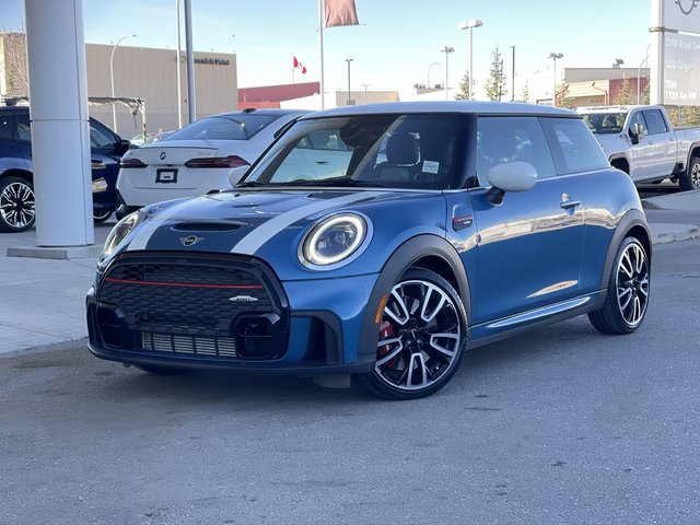 2022 MINI 3 Door in Calgary, Alberta