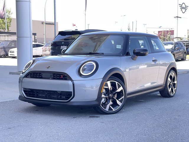 2025 MINI 3 Door in Calgary, Alberta