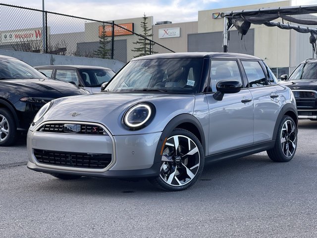 2025 MINI COOPER (5) in Calgary, Alberta