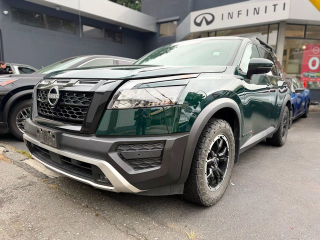 2023  Pathfinder in North Vancouver, British Columbia