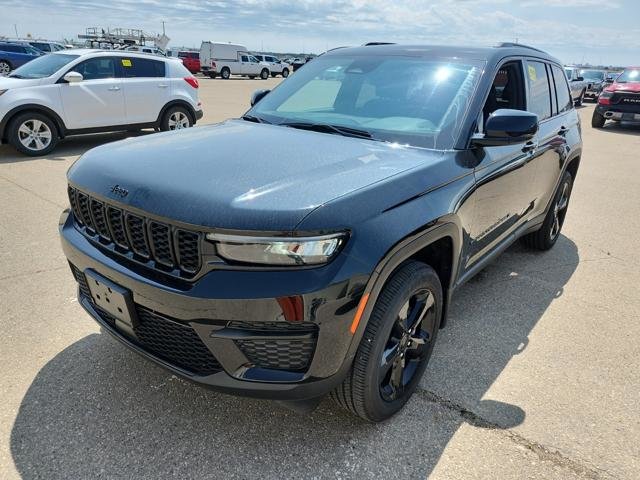 2024 Jeep Grand Cherokee in Regina, Saskatchewan