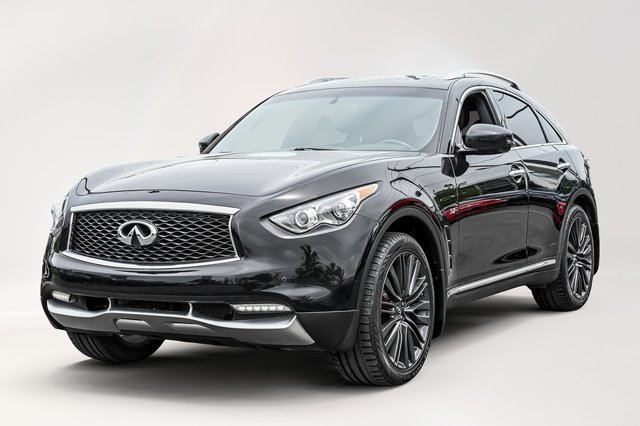 2017 Infiniti QX70 in Saint-Bruno-de-Montarville, Quebec