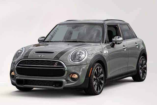 MINI 5 Door  2019 à Saint-Bruno-de-Montarville, Québec