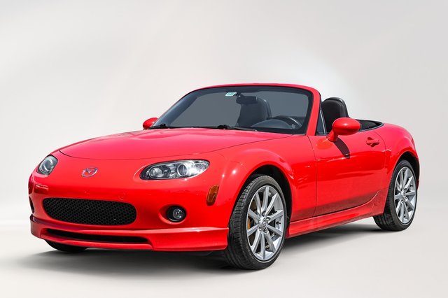 2007 Mazda MX-5 in Dorval, Quebec