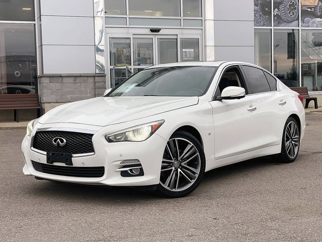 Infiniti Q50  2015 à Mississauga, Ontario