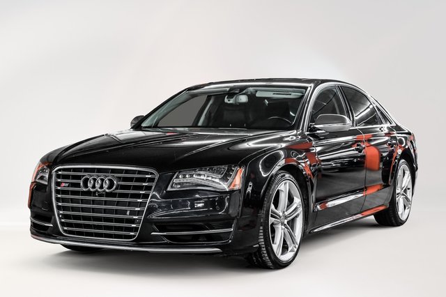 Audi S8  2014 à Dorval, Québec