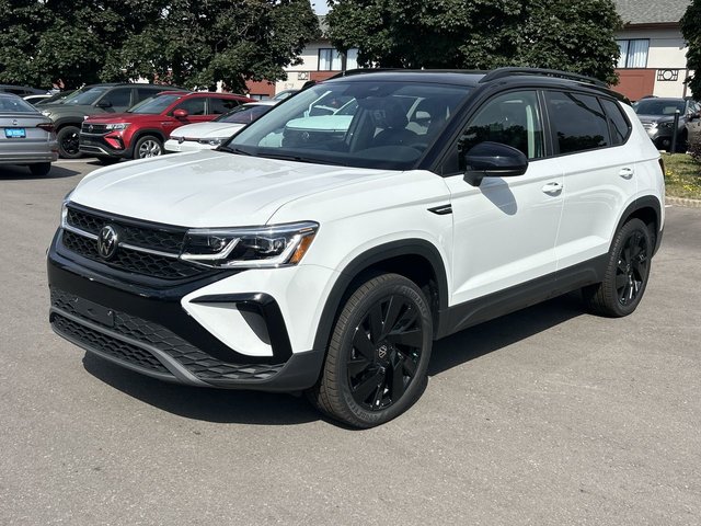 Volkswagen Taos  2024 à Dorval, Québec