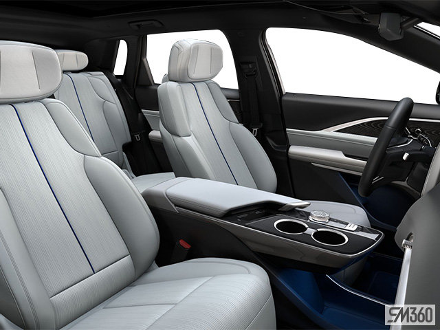2024 CADILLAC LYRIQ LUXURY  2