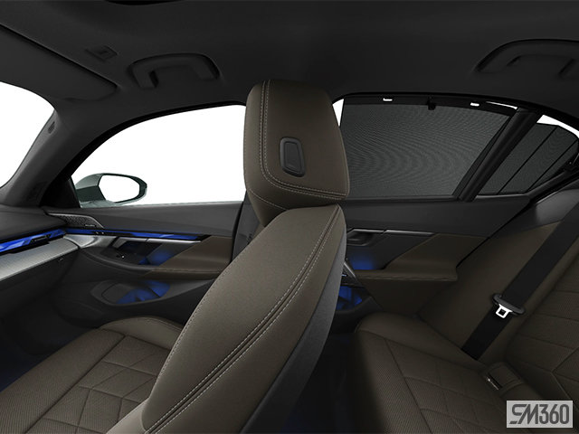 2025 BMW 5 Series Sedan PHEV 550E XDRIVE-39