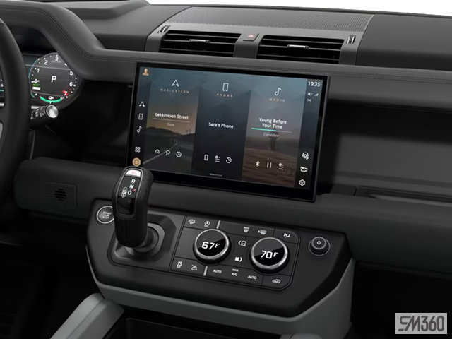 2025  Defender 130 V8