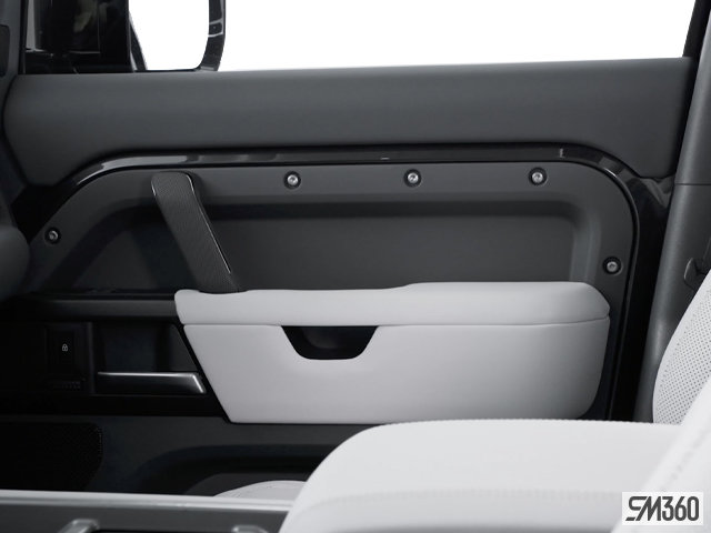 2025  Defender 130 V8