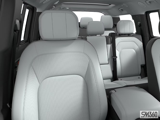 2025  Defender 130 V8