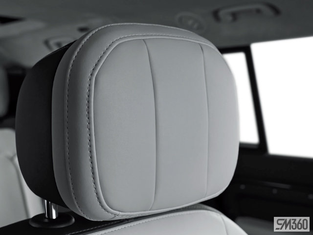 2025  Defender 130 V8