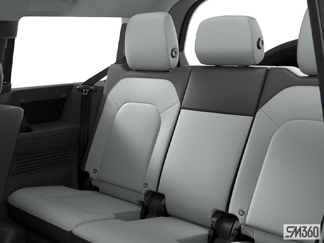 2025  Defender 130 V8