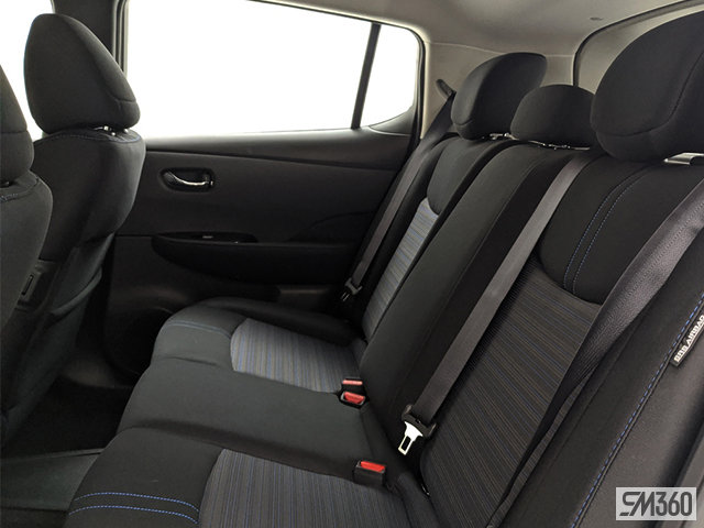 2025 NISSAN LEAF SV-9