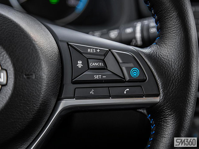 2025 NISSAN LEAF SV-16