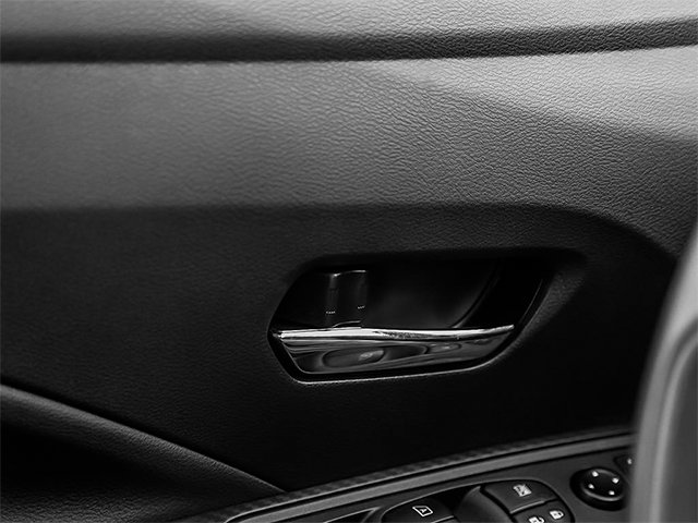 2025 NISSAN Versa SV-16