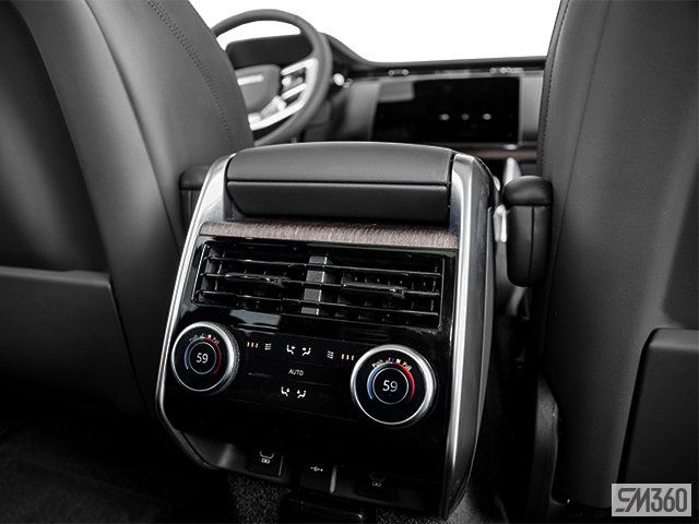 2026  Range Rover Plug-in Hybrid SE SWB