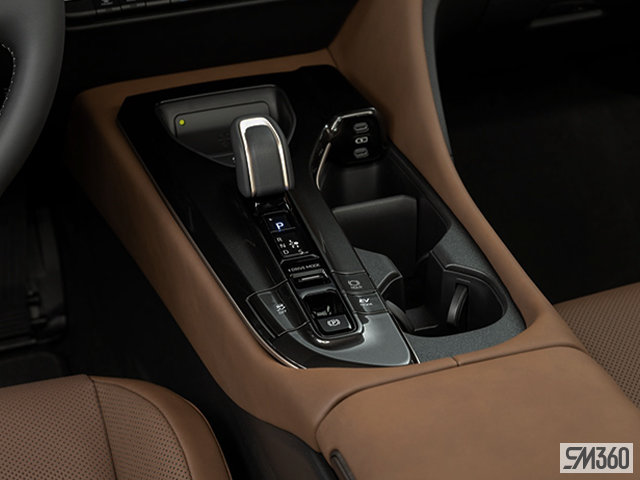 2026 TOYOTA Crown Signia LIMITED